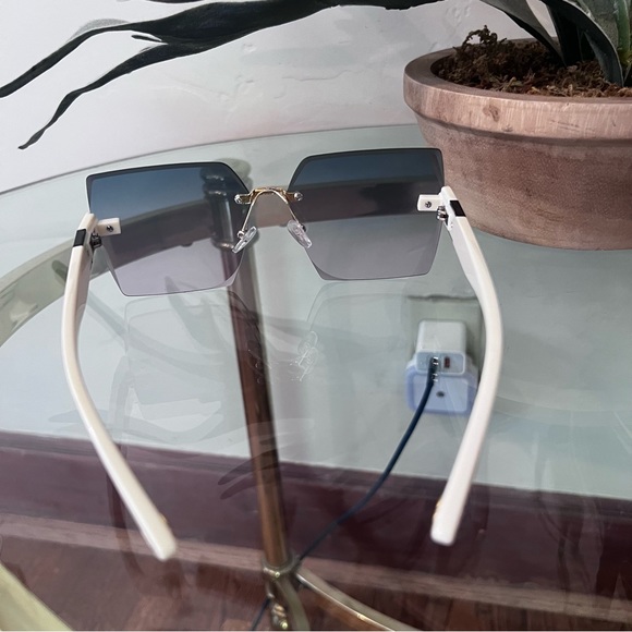 Rimless Square Fashion Sunglasses Gradient Lens Cut Edge Glasses Eyewear UV400 - Picture 7 of 7